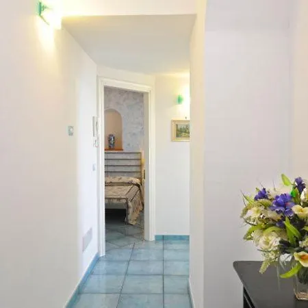 Sleeps 5 Appartamento Amalfi